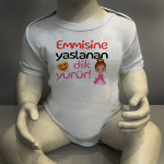 Emmisine Yaslanan Dik Yürür Kız Body Baskılı Zıbın