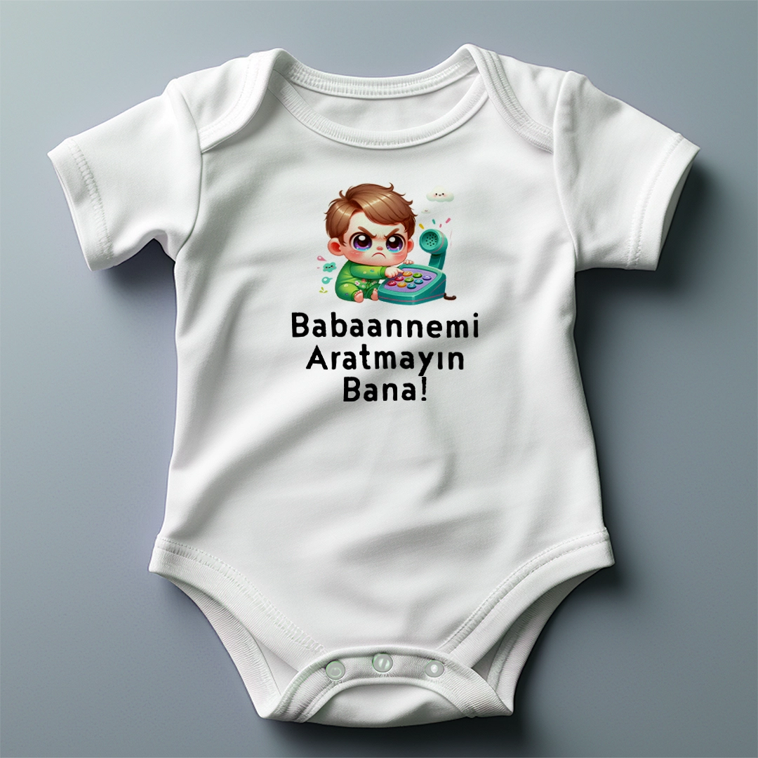 Babaannemi-Aratmayin-Bana-Baskili-Zibin.webp Babaannemi Aratmayın Bana Baskılı Zıbın - Görsel 1