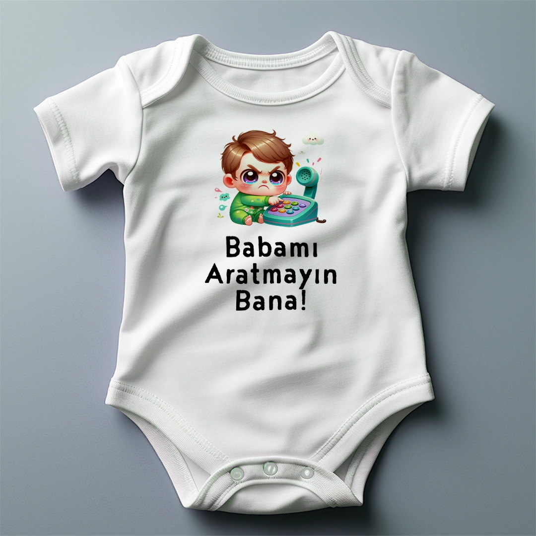 Babami-Aratmayin-Bana-Baskili-Zibin.webp Babamı Aratmayın Bana Baskılı Zıbın - Görsel 1
