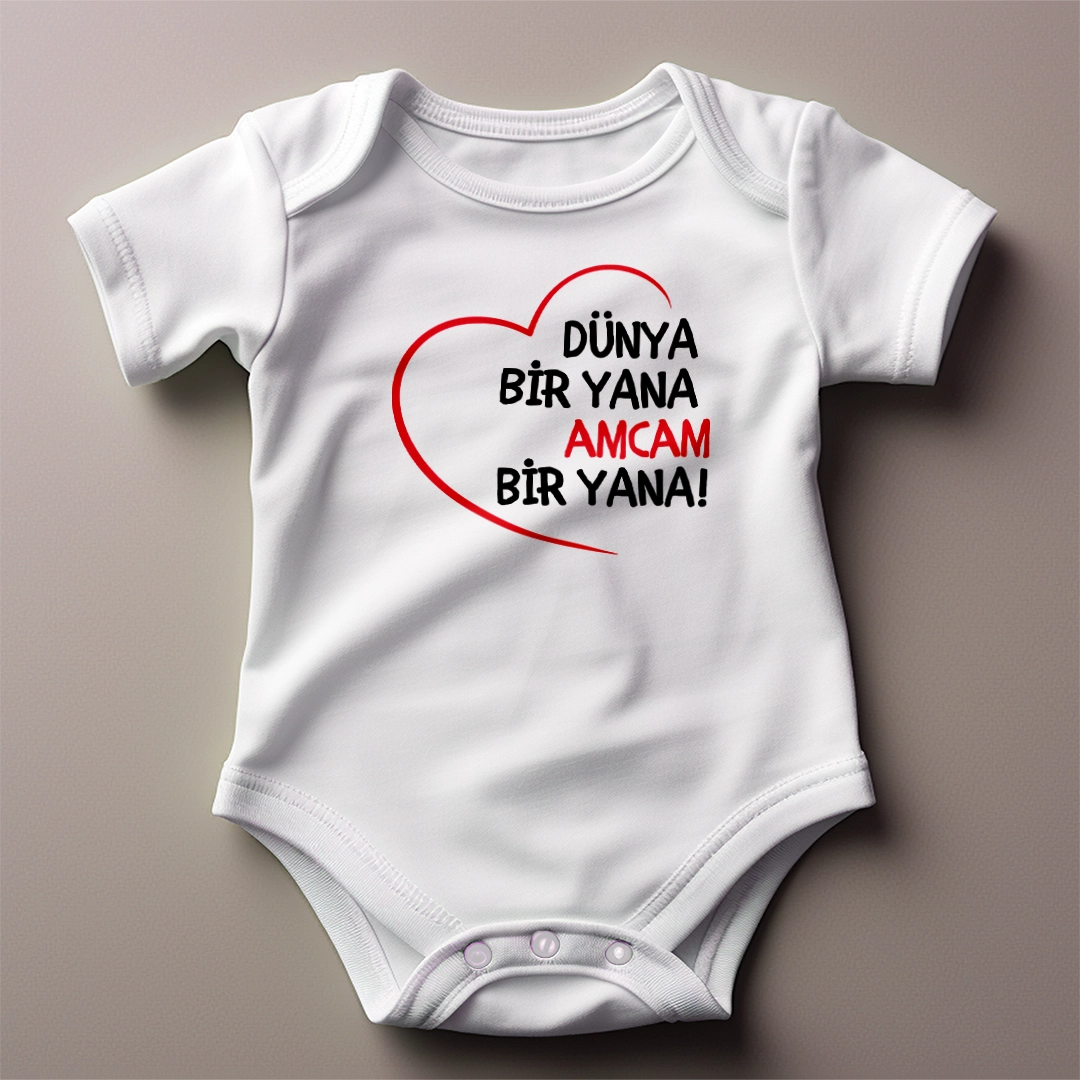 Dunya-Bir-Yana-Amcam-Bir-Yana-Baskili-Zibin.webp Dünya Bir Yana Amcam Bir Yana Baskılı Zıbın - Görsel 1